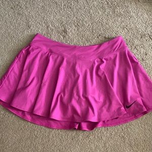 Nike Dri-Fit Circle Skater Tennis Skort in Barbie Pink